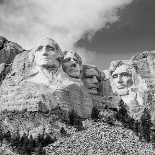 Mont-Rushmore-nb-1.jpg